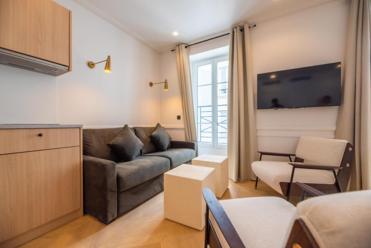 Nievre * Paris